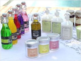 Autour de la table Autour de la table