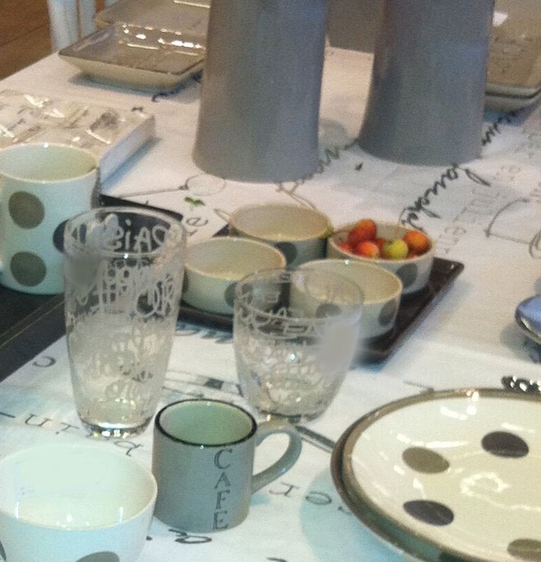 Mila  - 4Coupelle beige et gris sur un plateau 20X20cm