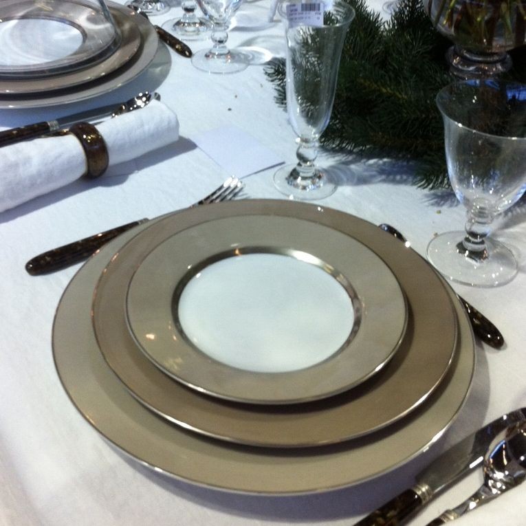 Ginger Assiette Plate Grise Et Platine En Porcelaine Par4
