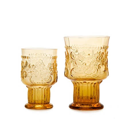 VERRE SUR PIEDS JAUNE d'occasion Troc